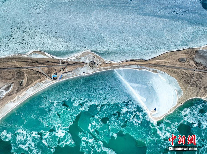 Galeria: lago Qinghai congela como num conto de fadas