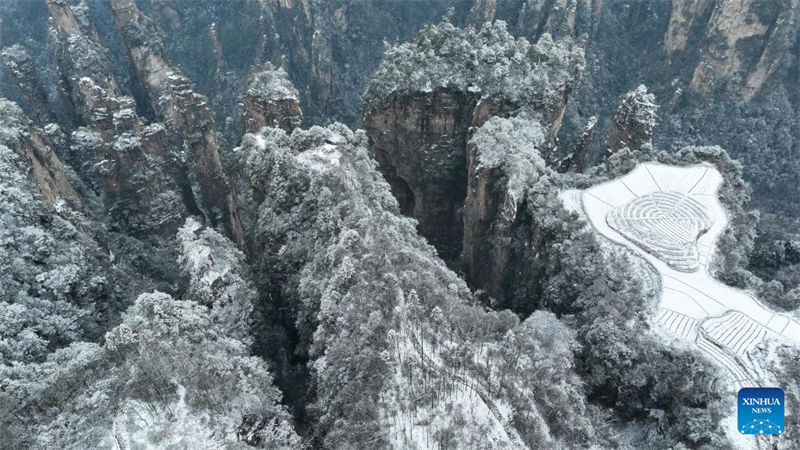 Galeria: montanha Tianzi coberta de neve no centro da China