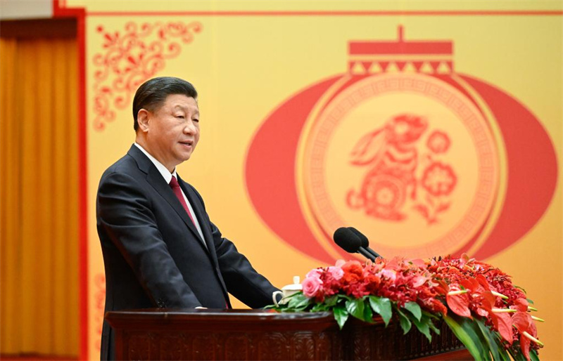 Xi Jinping estende saudações da Festa da Primavera a todos os chineses, pedindo trabalho sólido para criar um futuro melhor
