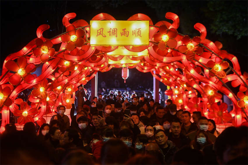 Festival de Lanternas Aoshan começa em Zhejiang