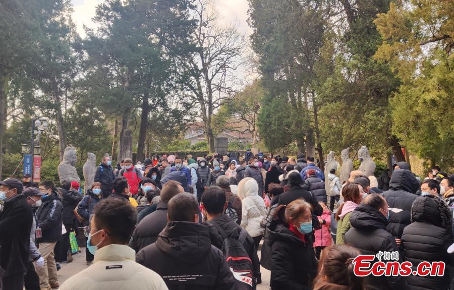 Novo filme de Zhang Yimou traz 50.000 turistas ao Templo Yue Fei em Hangzhou