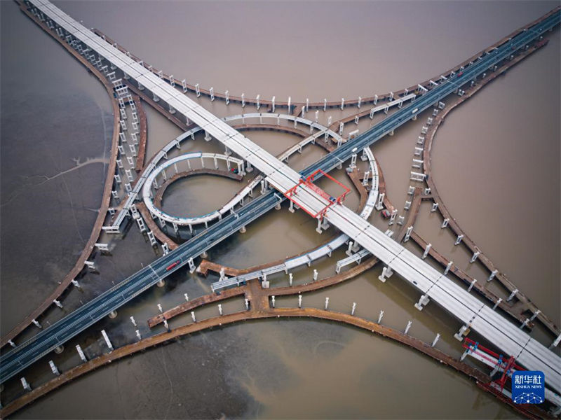 Zhejiang: construção de via expressa Hangzhou-Shaoxing-Ningbo entra em fase final