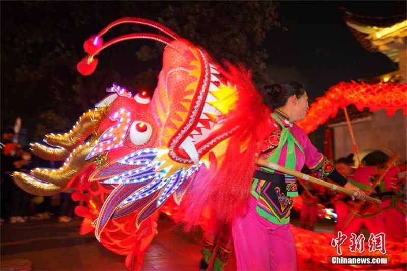 China celebra o Festival das Lanternas