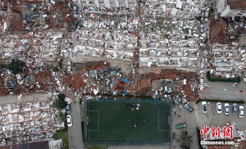 Galeria: danos infraestruturais causados pelo terremoto na Turquia 