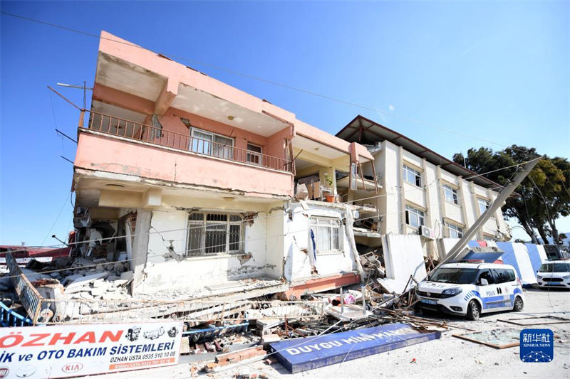 Passam de 21 mil os mortos por terremotos em Turquia e Síria