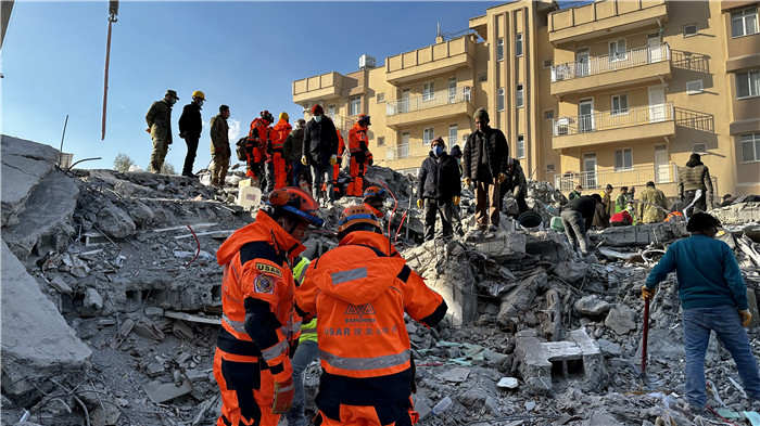 Diário de resgate na Turquia: 7 sobreviventes resgatados