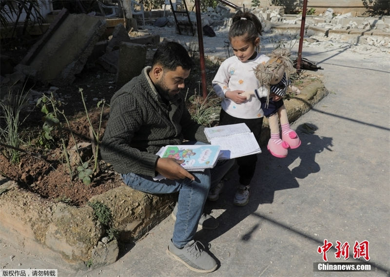 Galeria: jardim de infância fica em ruínas após terremoto na Síria