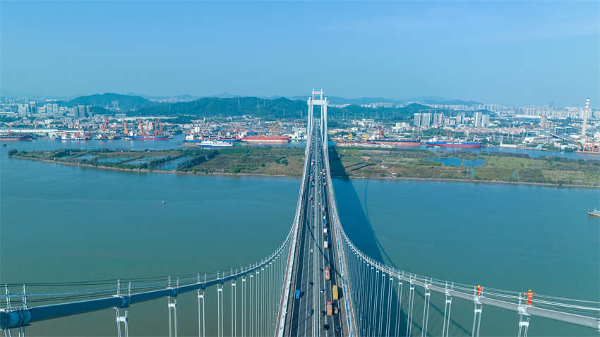 Galeria: Manutenção realizada na ponte de Guangzhou Huangpu