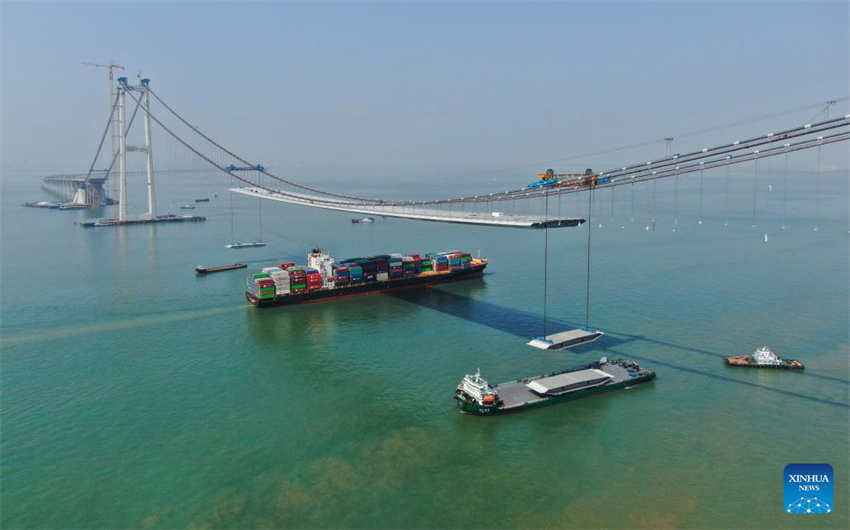 Ponte Lingdingyang está em construção em Guangdong 