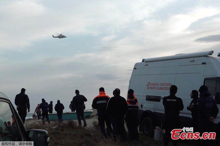 Pelo menos 59 mortos após naufrágio de barco na Itália