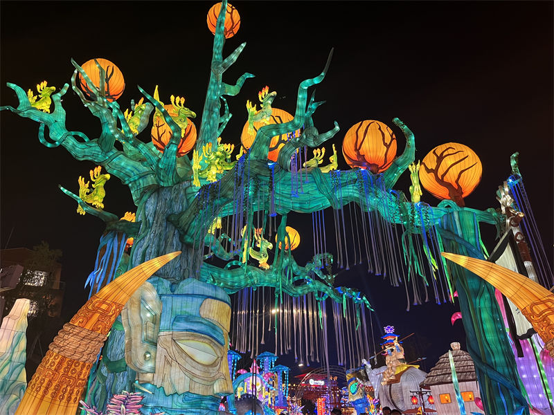 Sichuan realiza 29º Festival Internacional de Lanternas de Dinossauros e da Feira de Negócios de Zigong