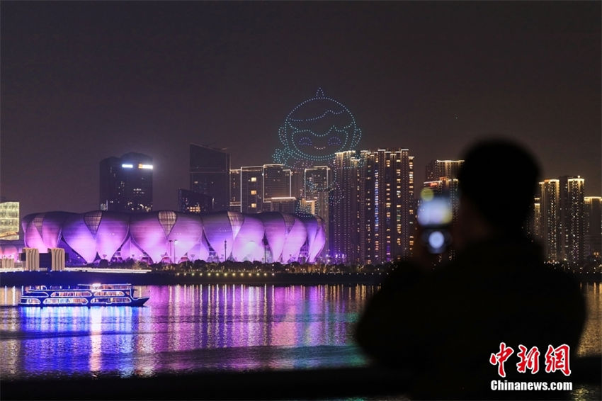 Contagem regressiva de 200 dias para os Jogos Asiáticos de Hangzhou é marcada pelo show de drones