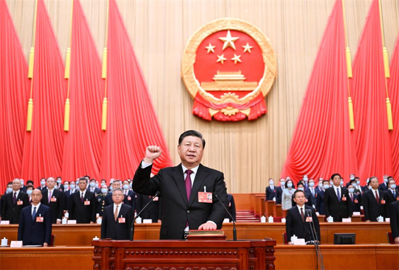 Xi Jinping é eleito presidente chinês e presidente da CMC da RPC por unanimidade