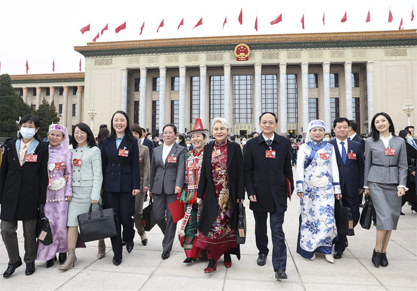 Legislatura nacional da China realiza reunião de encerramento