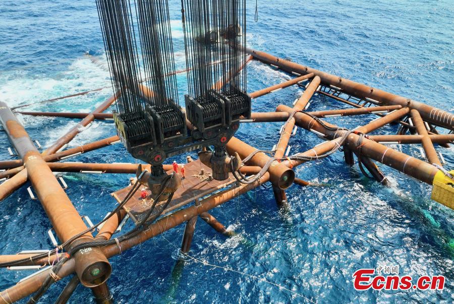 Galeria: plataforma petrolífera Enping 20-4 em construção no mar da China Meridional