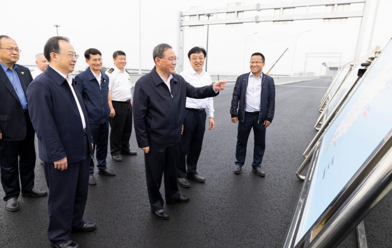 Premiê chinês pede construção de alta qualidade do Porto de Livre Comércio de Hainan