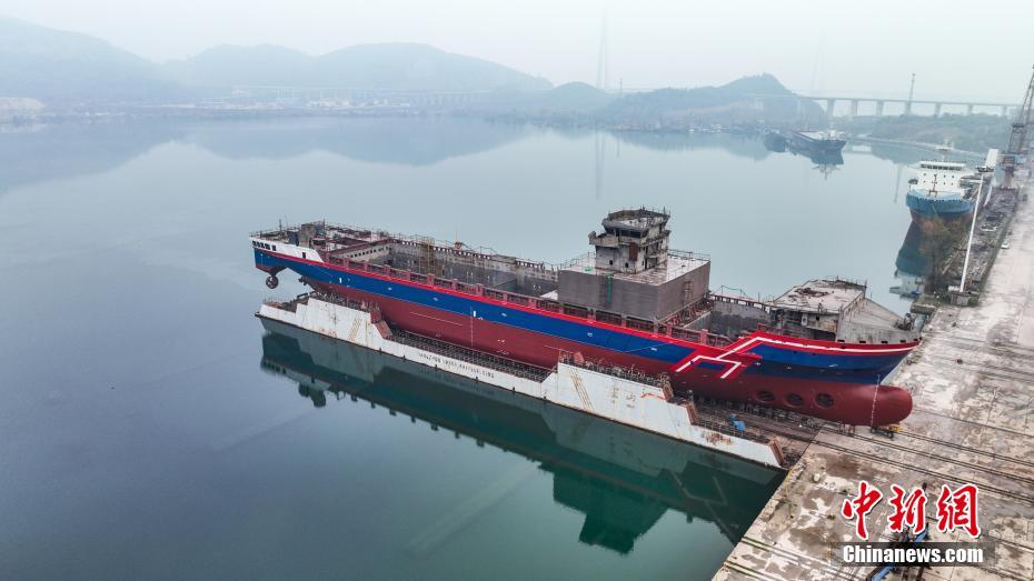 Galeria: primeiro navio de instalação de cabos da China, com 10.000 toneladas, revelado em Jiangxi