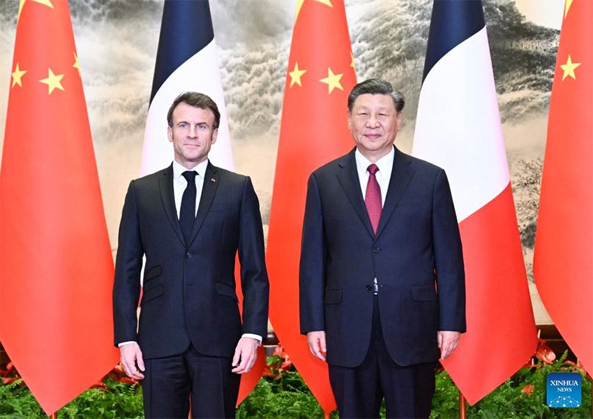 Xi Jinping realiza conversações com presidente francês