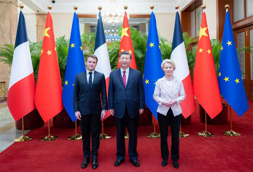 Xi Jinping realiza reunião trilateral com Macron e von der Leyen