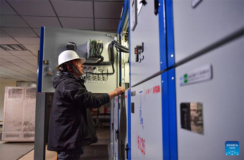 Estação de energia geotérmica de maior altitude da China melhora capacidade de geração de eletricidade