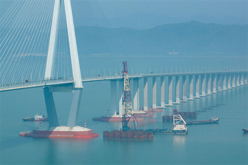 Construção de ponte transfronteiriça em Zhejiang segue em andamento