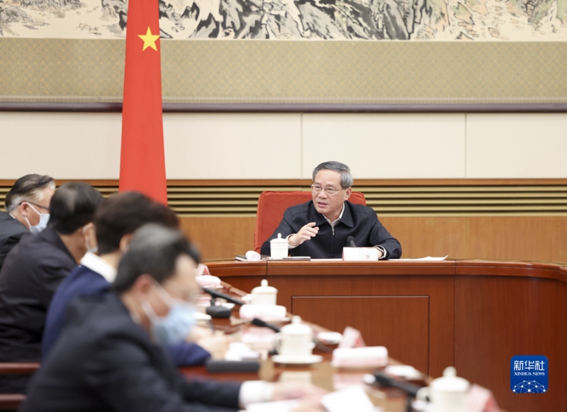 Primeiro-ministro chinês ressalta esforços para buscar desenvolvimento de alta qualidade