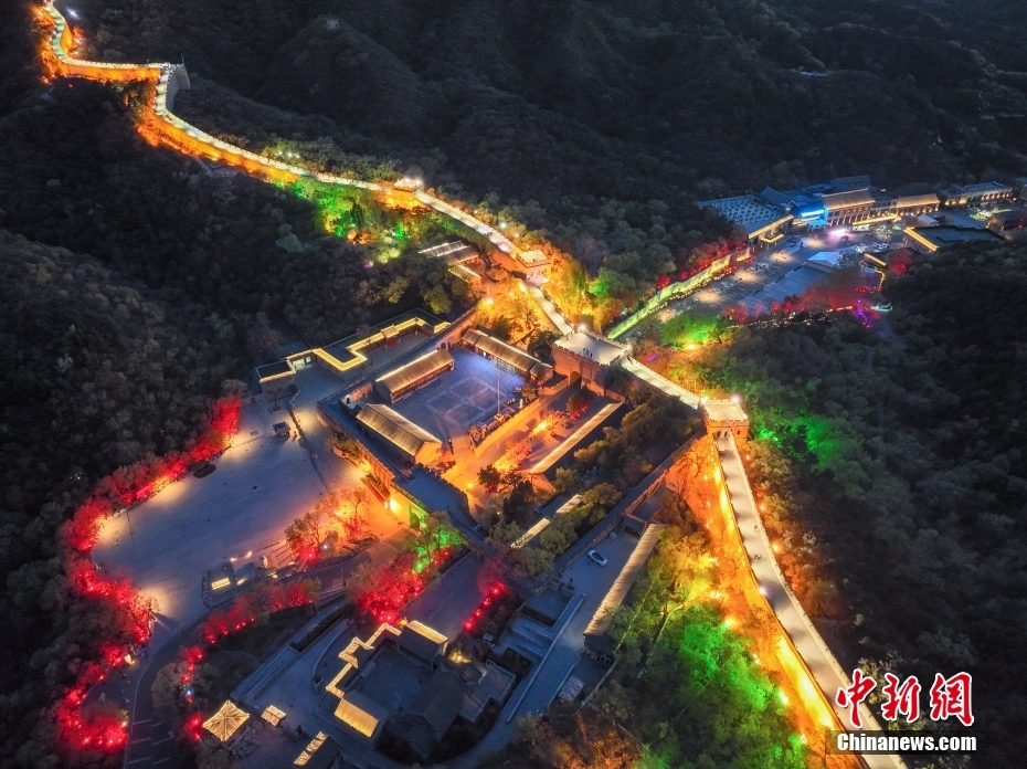 Seção Badaling da Grande Muralha em Beijing abrirá ao público à noite