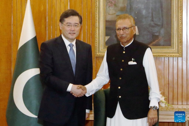 Paquistão e China prometem fortalecer laços e aprofundar cooperação