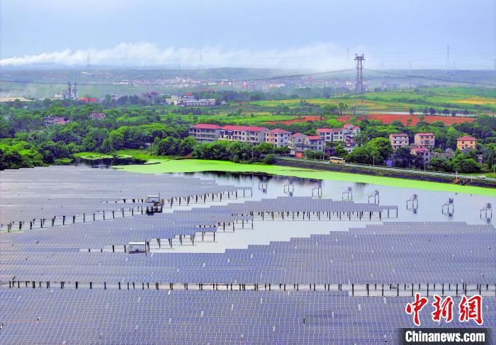 Galeria: estação de armazenamento de energia solar no leste da China