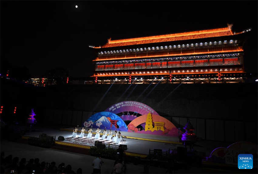 Vários tipos de música ao redor do mundo se encontram em Xi'an via comunicação cultural
