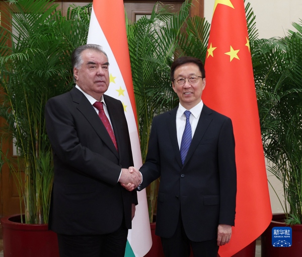 Vice-presidente chinês se reúne com presidente tajique