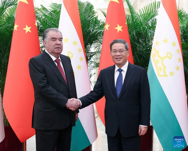 China está pronta para aumentar cooperação com Tajiquistão, diz premiê