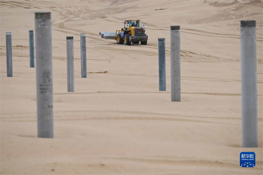 Galeria: base de geração de energia fotovoltaica no deserto Kubuqi