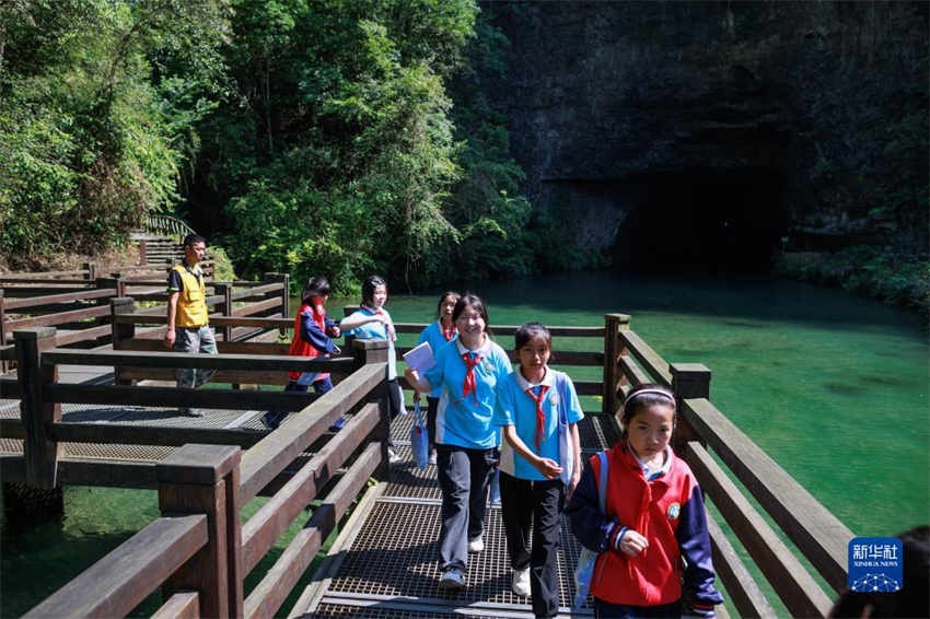 Caverna mais longa da Ásia desenvolve o modelo de turismo 