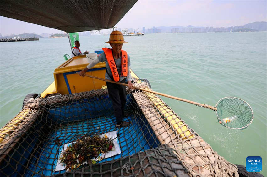 Estação de saneamento oceânico se dedica à remoção de lixo marinho no sudeste da China