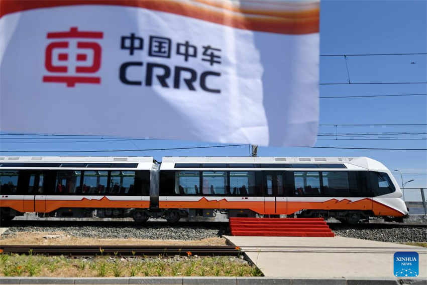 Fabricante chinesa de trens produz primeiro trem leve sobre trilhos de energia nova para Argentina