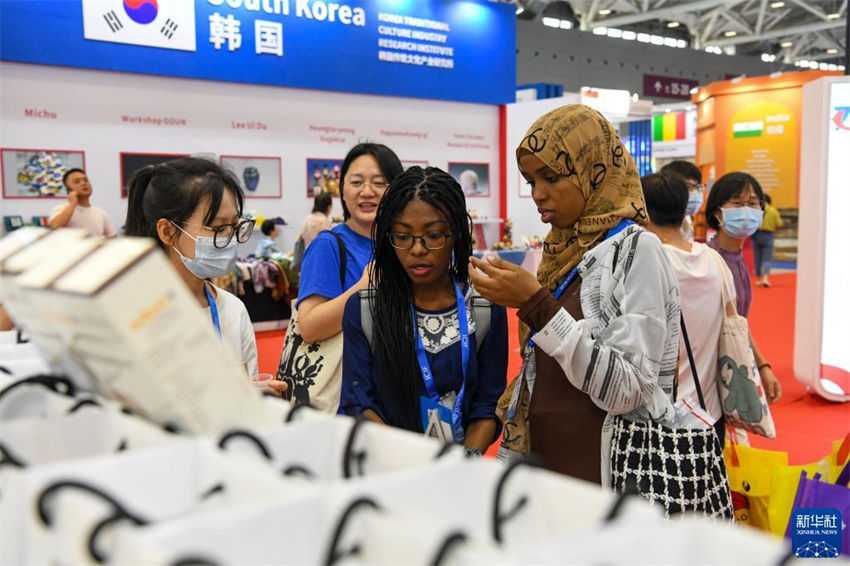 19ª Feira Internacional das Indústrias Culturais é encerrada em Shenzhen