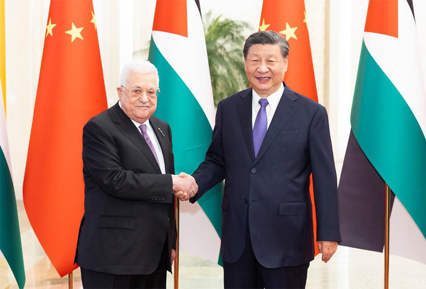 Presidentes chinês e palestino realizam conversações