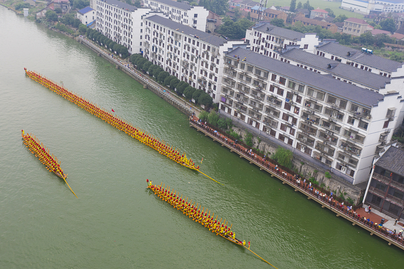 Hunan: Yiyang prepara corridas de barco-dragão de dupla fila de 100 metros