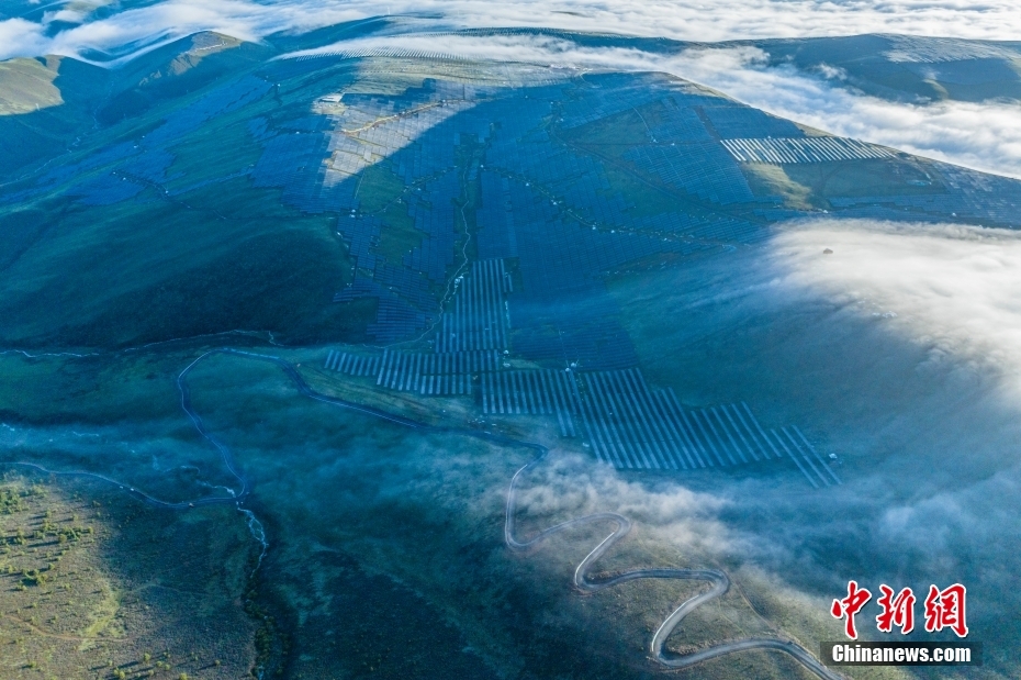 China: maior estação híbrida de energia solar e hídrica do mundo colocada em operação em Sichuan