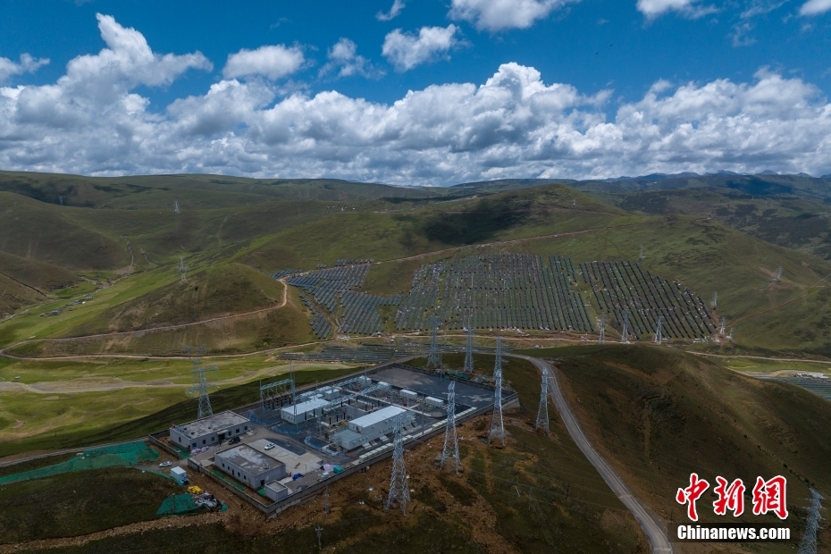 China: maior estação híbrida de energia solar e hídrica do mundo colocada em operação em Sichuan