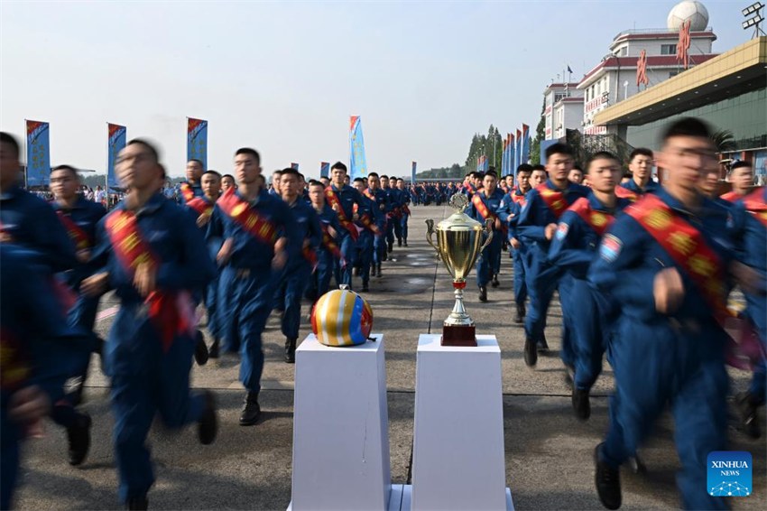 Força Aérea Chinesa recruta melhores cadetes de todos os tempos em 2023