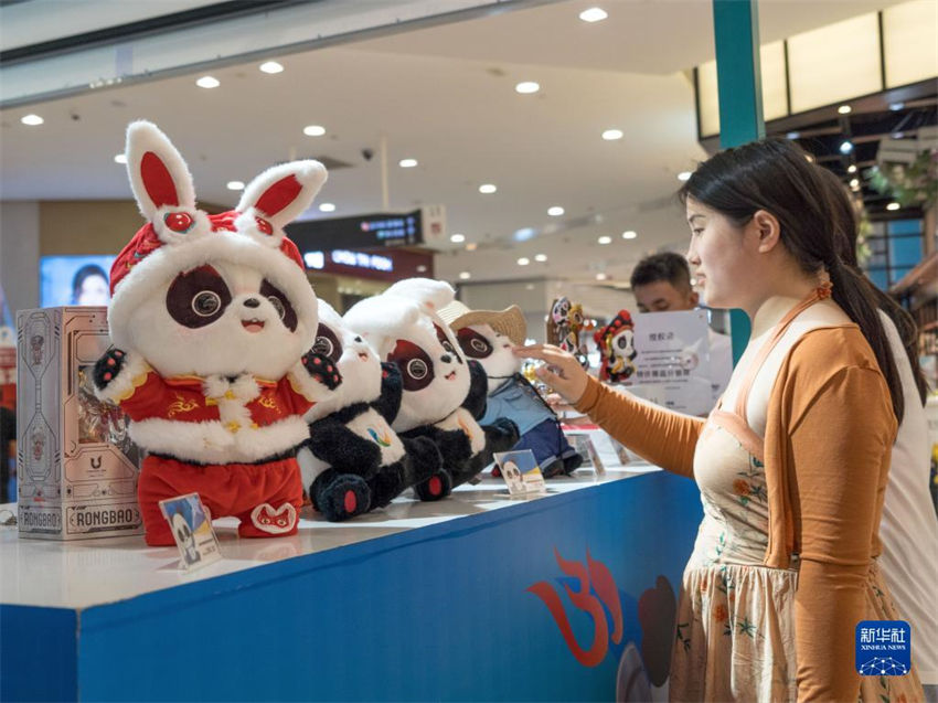 Universíade de Chengdu: souvenirs de pandas são muito procurados