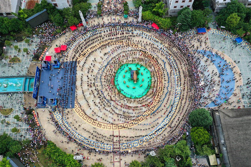 Celebrações do festival étnico 