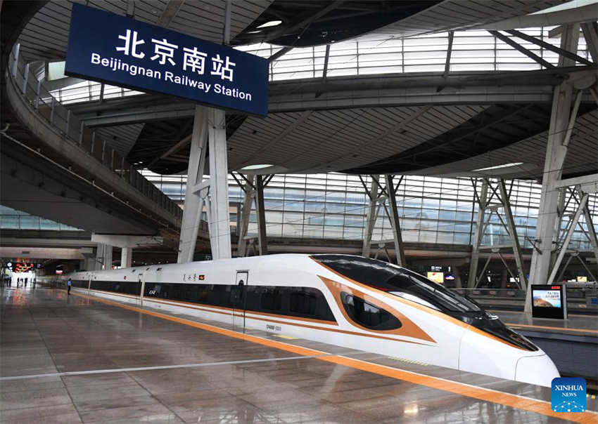 Primeira HSR da China projetada para 350 km/h oferece 340 milhões de viagens de passageiros em 15 anos