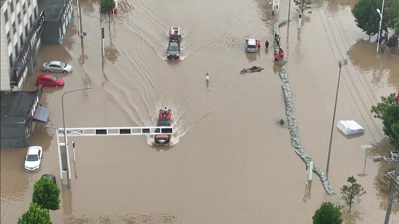 Mais de 133.000 locais são afetados por inundações em Zhuozhou, no norte da China