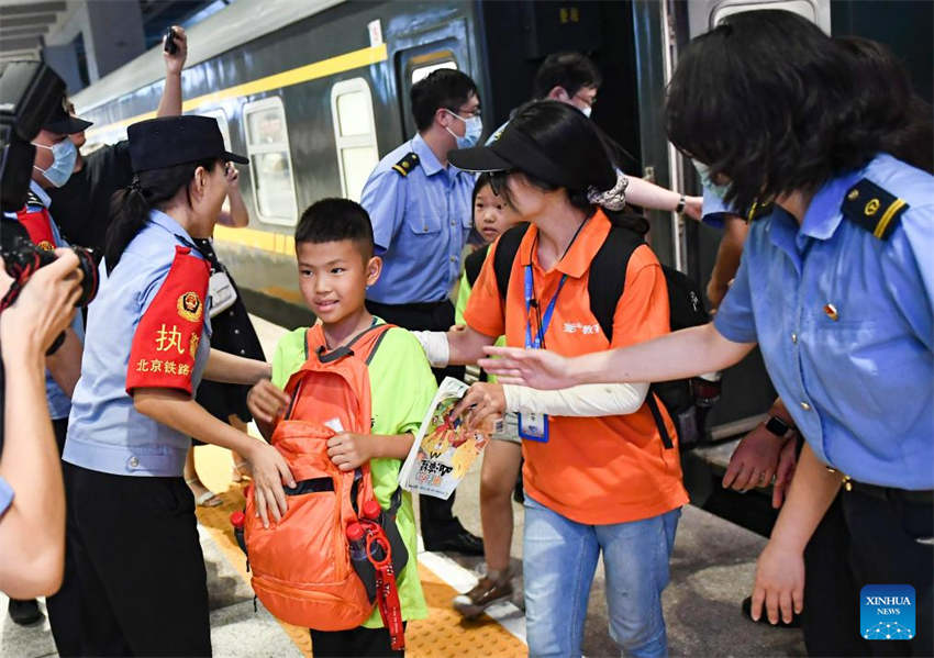 Passageiros presos no distrito de Mentougou em Beijing são transferidos com segurança