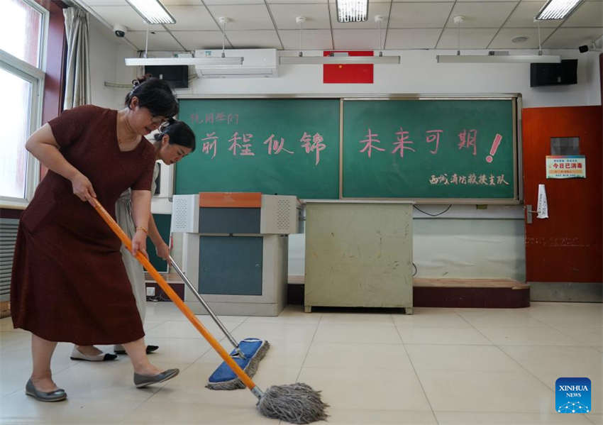 Beijing: escolas iniciam processo de reconstrução após cheias