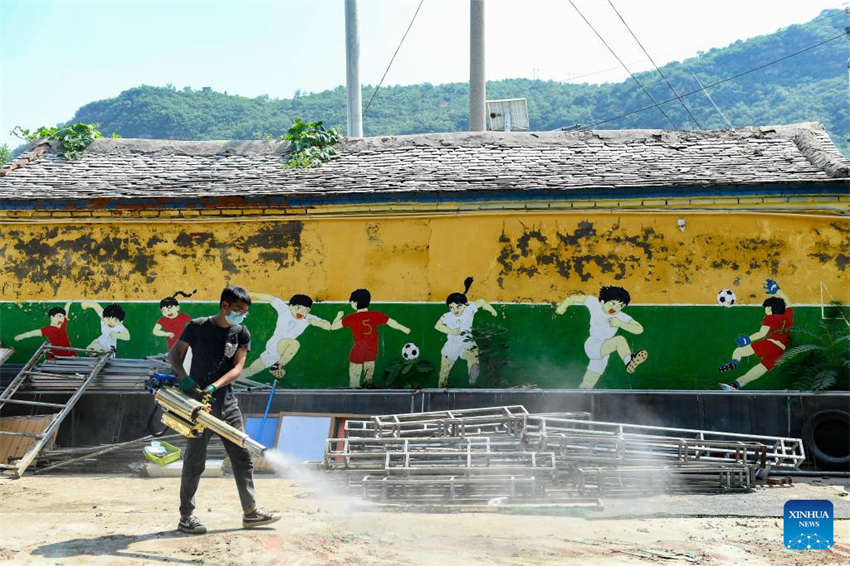 Beijing: escolas iniciam processo de reconstrução após cheias