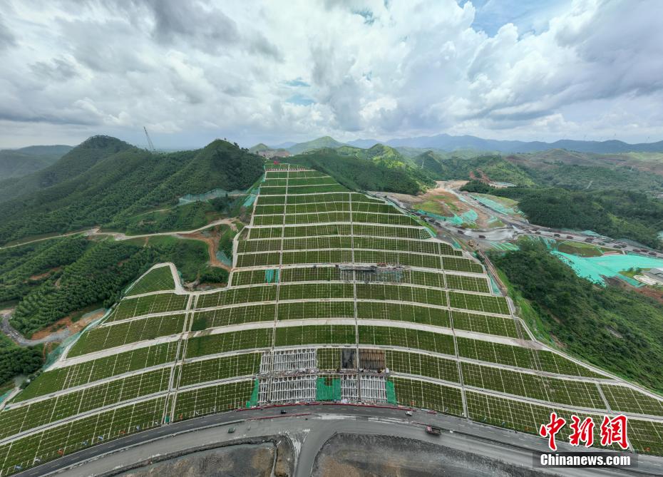 Guangxi constrói maior eclusa de economia de água fluvial do mundo